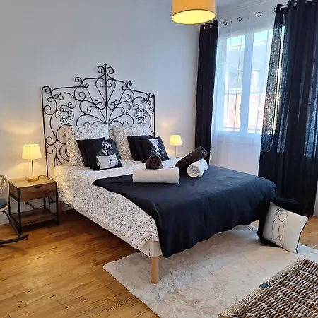 Appartement Hyper Centre, Cathedrale, Fibre Lisieux Exterior photo